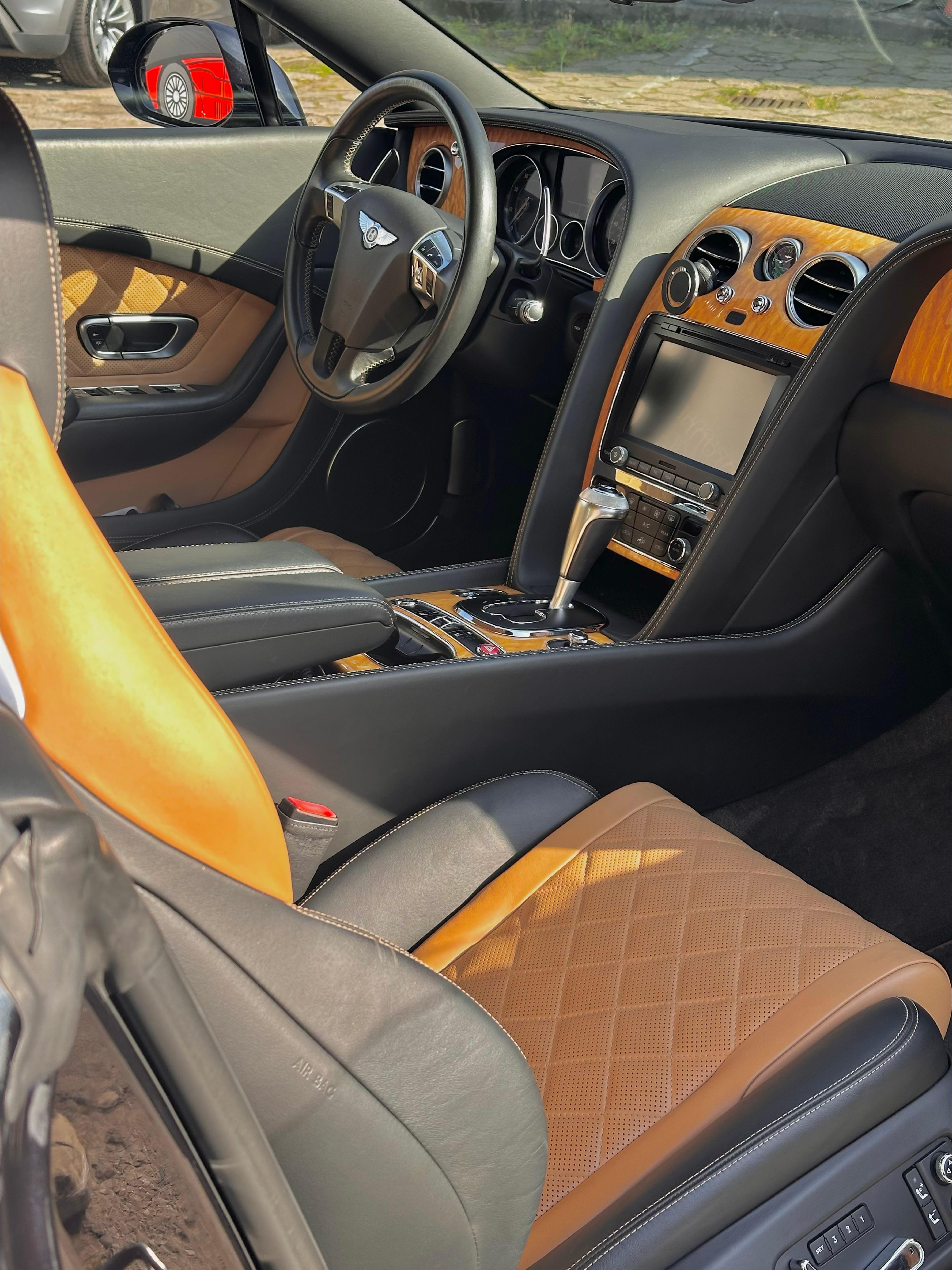 Bentley Continental — zdjęcie 4