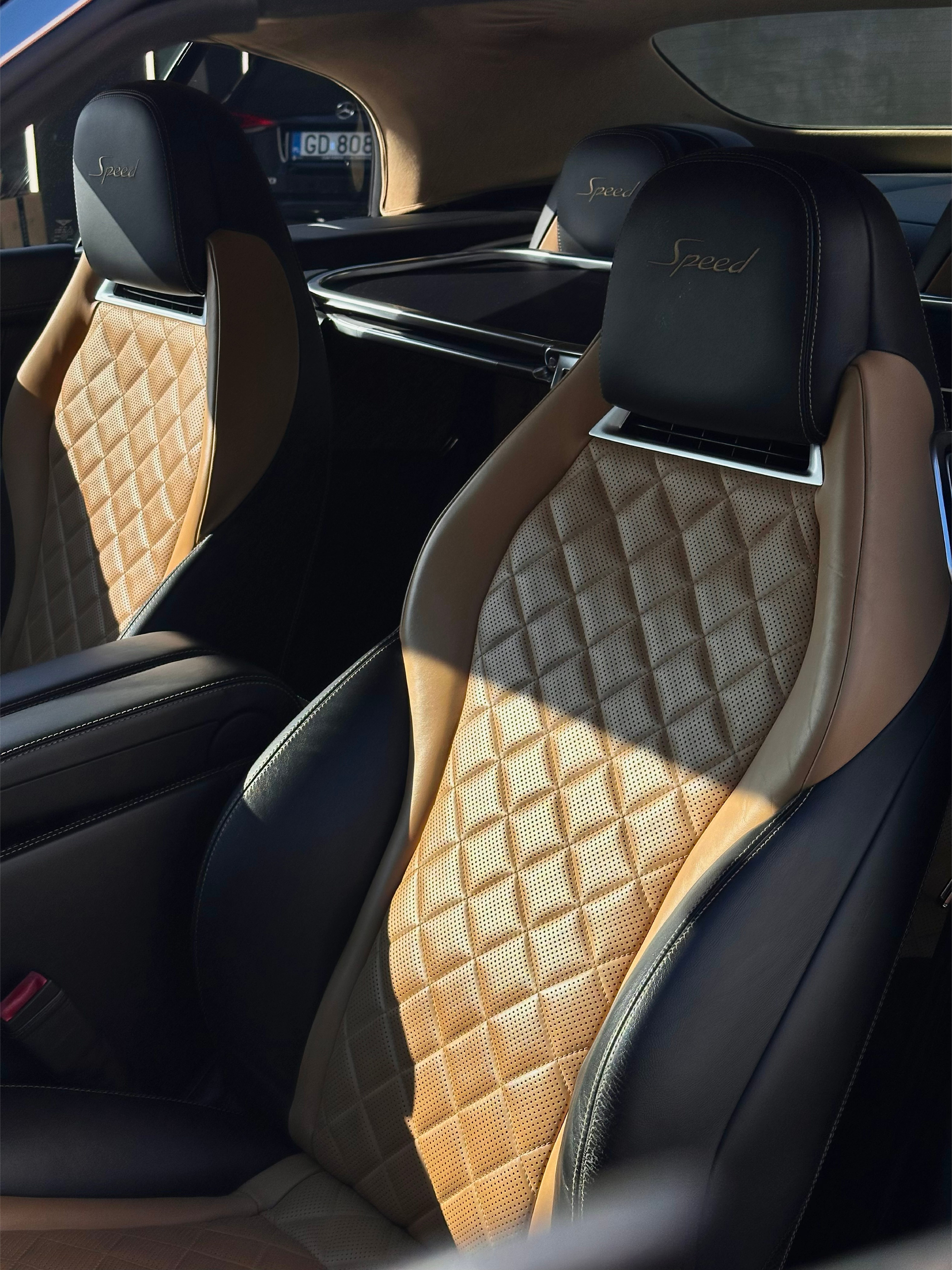 Bentley Continental — zdjęcie 5